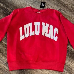 New Lulumac red and white sweatshirt sz Large